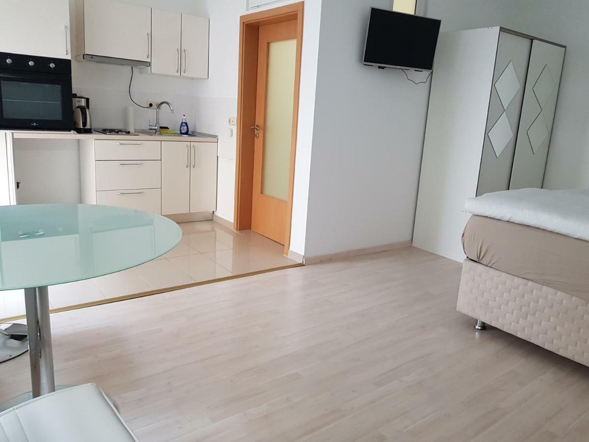 Pensionsappartments Blitz Висбаден Экстерьер фото